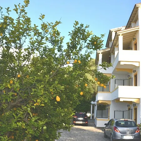 Andre Village 2*